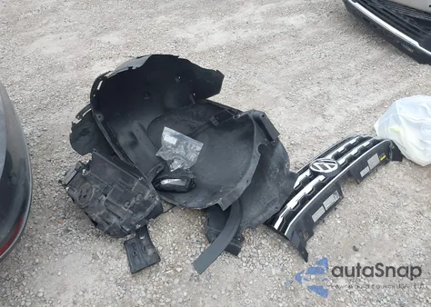 2018 Volkswagen Atlas 3.6L V6 Se from USA, damaged, VIN 1V2KR2CAXJC563215